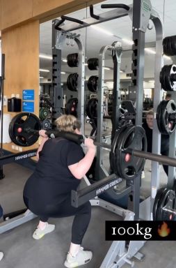 Lauren Lifting 100kg